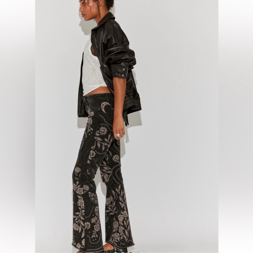 Free People x Driftwood Eva Floral Flare Jeans Size 29 Boho Printed Denim NWT - Picture 3 of 8